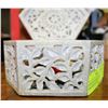 Image 2 : STONE CARVED BOX FILLED SEMI-PRECIOUS STONES