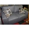 Image 3 : NEW GREY FABRIC SOFA AND LOVE SEAT WITH ACCENT