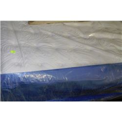 SEALY KING SIZE MATTRESS WITH BOXSPRINGS