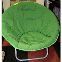 GREEN FOLDING ROUND LOUNGE CHAIR