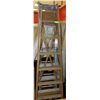 Image 1 : COMMERCIAL WOODEN STEP LADDER