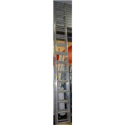 ALUMINUM 28" EXTENSION LADDER