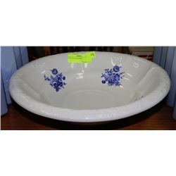 VINTAGE WASH BASIN