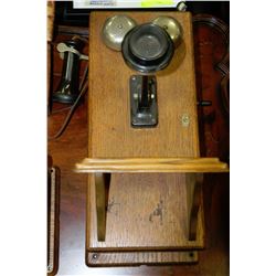 VINTAGE ESTATE OAK WALL PHONE