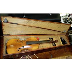 VINTAGE ESTATE WOOD VIOLIN-BELL BRAND