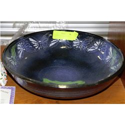 BUTTERFLY PATTERN POTTERY BOWL