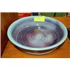 Image 1 : BLUE SPIRAL POTTERY BOWL