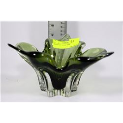 GREEN ART GLASS DISH