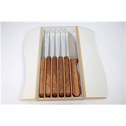 NEW STEAK KNIVES WITH BOX FROM NIAGRA CUTLERY