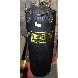 EVERLAST HEAVY PUNCHING BAG & TRAINING GLOVES