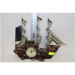 UNITED WOOD SHIP MANTLE CLOCK