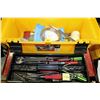 Image 1 : YELLOW RUBBERMAID 24" TOOLBOX & CONTENTS