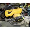 Image 1 : DEWALT MITRE SAW