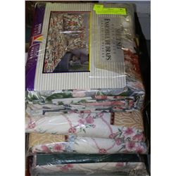 FLORAL BEDROOM SET INCLUDING QUEEN SHEET SET,SHAMS