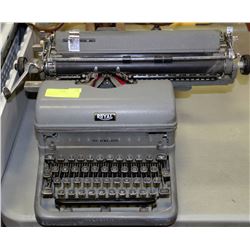 ROYAL MANUAL VINTAGE TYPEWRITER