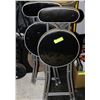 Image 1 : PAIR OF FOLDING STOOLS