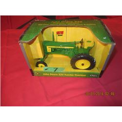 1/16 Scale John Deere 520 #15360