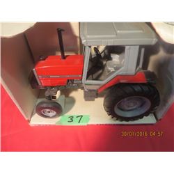 1/16 Scale Massey Ferguson 3070 #1127