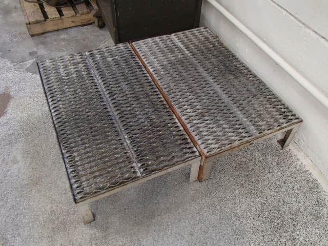 Machine Operator Platform Stand, 40