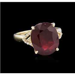 8.89ct Ruby and Diamond Ring - 14KT Yellow Gold