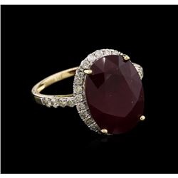 12.44ct Ruby and Diamond Ring - 14KT Yellow Gold