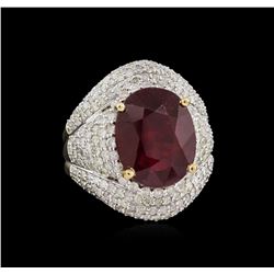 7.97ct Ruby and Diamond Ring - 14KT Yellow Gold