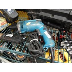 MAKITA ELECTRIC DRILL & 12 VOLT AIR COMPRESSO - PS