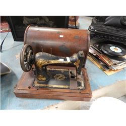 VINTAGE PORTABLE SINGER SEWING MACHINE - WITH CASE - AS IS - NO WARRANTY NO GUARANTEE