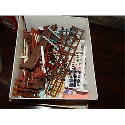 BOX OF FENCES FOR LANSCAPING