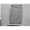 Image 2 : LADIES SKIRT - USED - THE LTD - GREY - PATTERNED LINED - SIZE 8