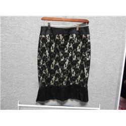 LADIES SKIRT - USED - LE CHATEAU - BLACK - LACE OVERLAY AND PLEATES ON BOTTOM - SIZE 3/4