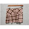 Image 2 : LADIES SKIRT - USED - LESS USA - PINK AND BROWN - VERY SHORT AND PLEATED - SIZE MEDIUM