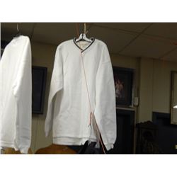 NEW SWEAT SHIRT - V-NECK - WHITE - XL