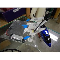 REMOTE CONTROL BATTERY & HELICOPTER - STR - as-is no warranty or guarantee