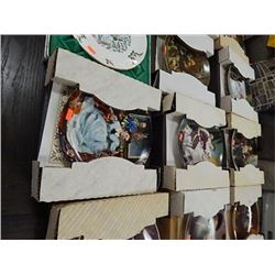 COLLECTOR PLATE WITH PAPERS - 3 TTL