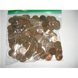 1 POUND OF WHEAT PENNIES APPROX. 150 *UNSEARCHED MIXED DATES & GRADES* WHEAT PENNIES CAME OUT OF SAF