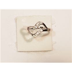 STERLING SILVER CUBIC ZIRCONIA RING