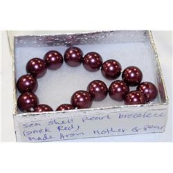 SEASHELL PEARL BRACELET - DARK RED