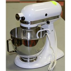 KITCHENAID MIXMASTER TILTS*