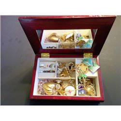 MUSICAL JEWELLERY BOX AND CONTENTS