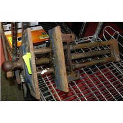 ANTIQUE WOOD VICE