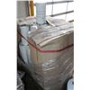 Image 1 : PALLET OF PLAINWEAVE FIBERGLASS CLOTH 5.5MM THICK