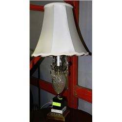 VINTAGE CRYSTAL LOOKING LAMP WITH SHADE AND