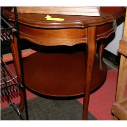 VINTAGE END TABLE