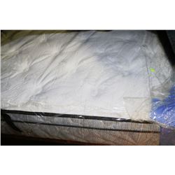 KING SIZE SEALY PILLOWTOP MATTRESS WITH BOX-