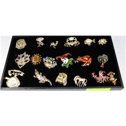 TRAY OF LADIES FASHION BROOCHES