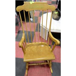 WOODEN ROCKING CHAIR