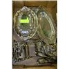 Image 1 : FLAT OF SILVER PLATED ITEMS INCL. BIRD FIGURINES,