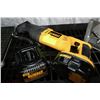 Image 1 : DEWALT 18V RECIPROCATING SAW W/ CHARGER