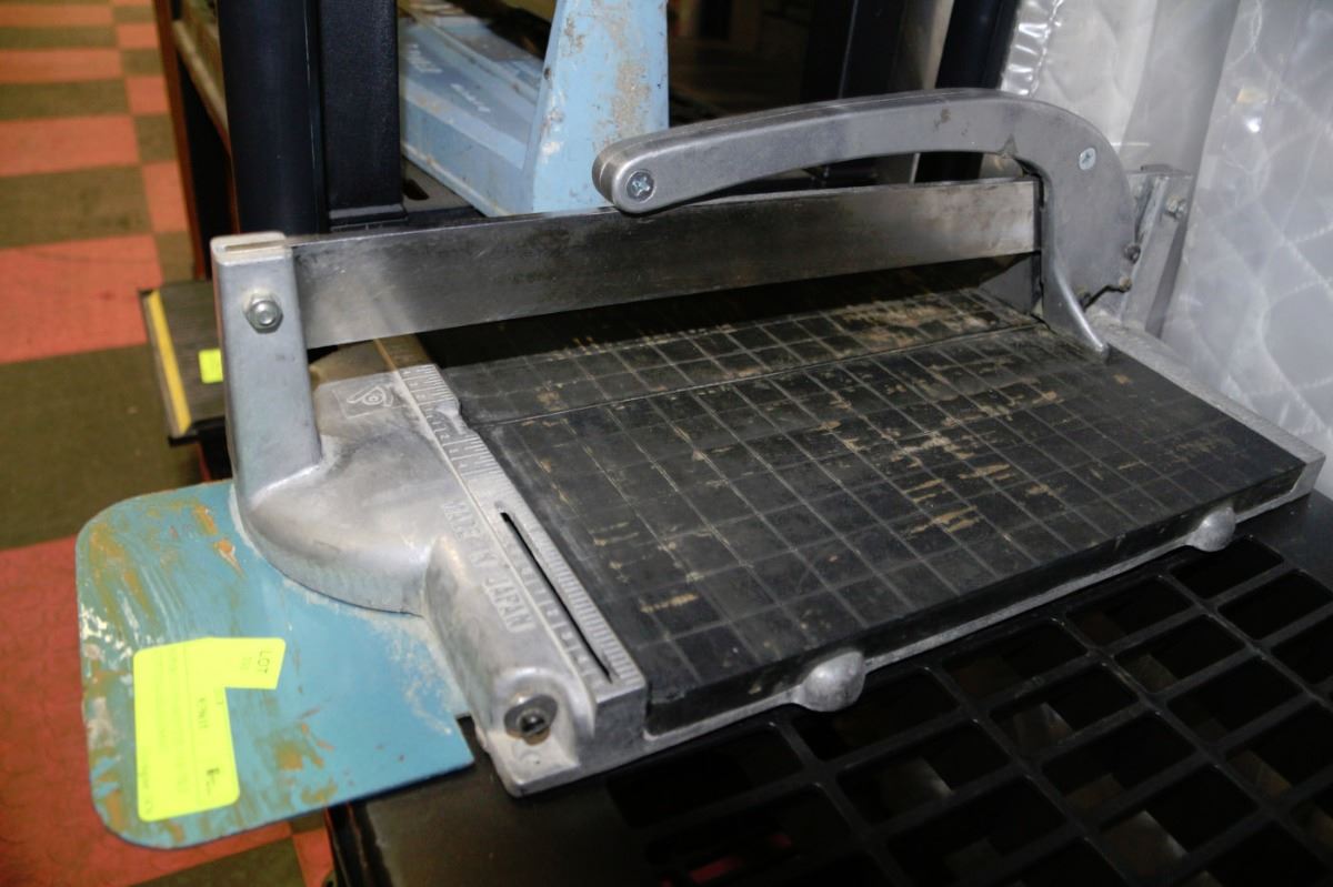 SUPERTILE DIAMOND BLADE TILE CUTTERMADE IN JAPAN Kastner Auctions